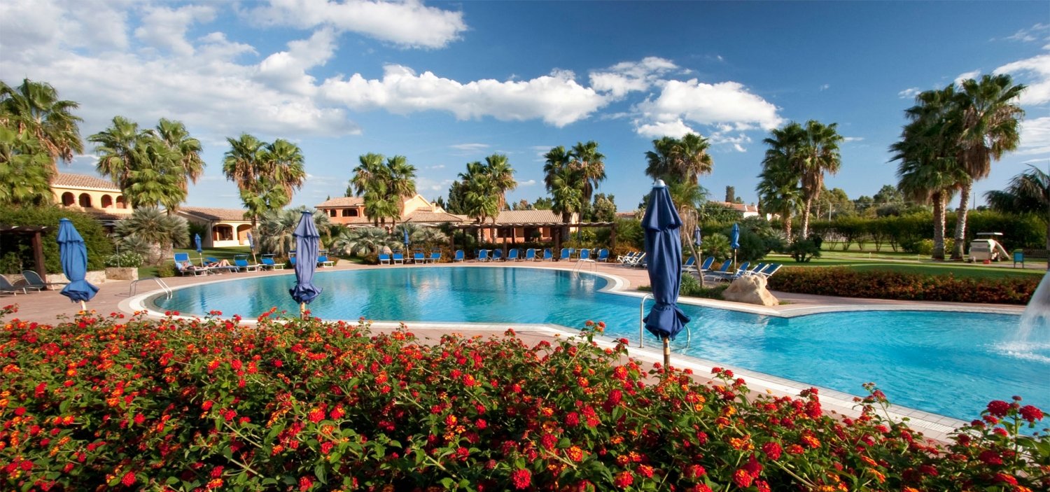 hotel mit swimmingpool in Sardinien